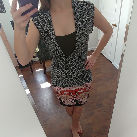 Francesca's | Abstract pattern form-fitting dress - Picture 2 of 5
